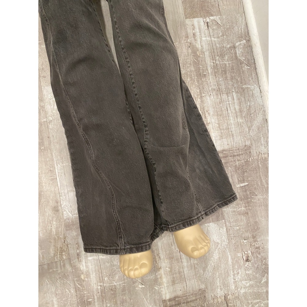 We The Free High Waisted Jeans Wide Leg Bell Bottom Womens Size 28 Faded Black - Picture 7 of 16